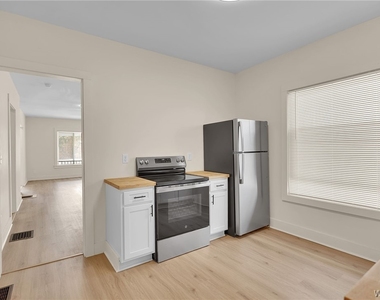 2206 Main Street - Photo Thumbnail 20