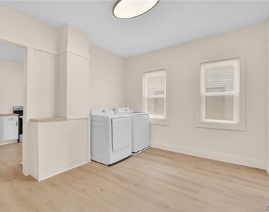 2206 Main Street - Photo Thumbnail 26