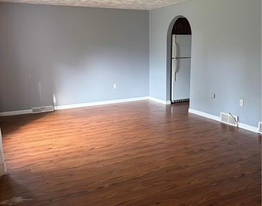 2027 Tuscarora Road - Photo Thumbnail 4
