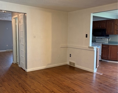 2027 Tuscarora Road - Photo Thumbnail 6