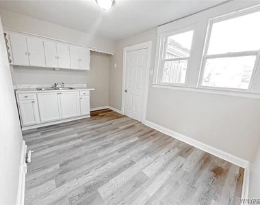 531 24th Street - Photo Thumbnail 5