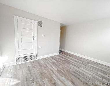 531 24th Street - Photo Thumbnail 3