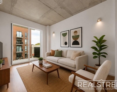 150 Noll St - Photo Thumbnail 2
