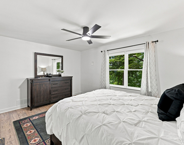 4225 Twin Rivers Drive - Photo Thumbnail 22