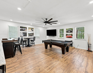 4225 Twin Rivers Drive - Photo Thumbnail 15