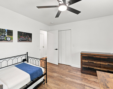 4225 Twin Rivers Drive - Photo Thumbnail 26