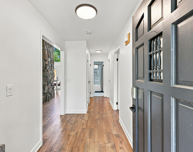 4225 Twin Rivers Drive - Photo Thumbnail 8
