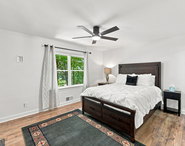 4225 Twin Rivers Drive - Photo Thumbnail 20