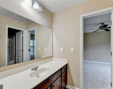 4228 Woods Creek Lane - Photo Thumbnail 43