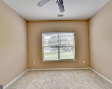 4228 Woods Creek Lane - Photo Thumbnail 36