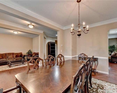 4228 Woods Creek Lane - Photo Thumbnail 13
