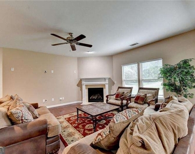 4228 Woods Creek Lane - Photo Thumbnail 20