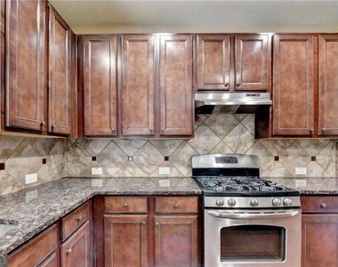 4228 Woods Creek Lane - Photo Thumbnail 29