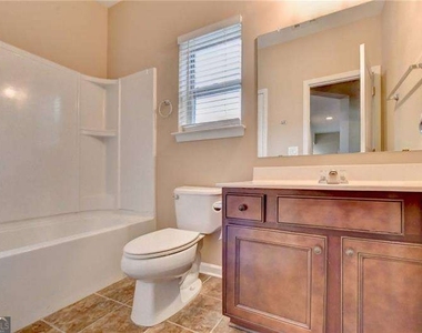 4228 Woods Creek Lane - Photo Thumbnail 38