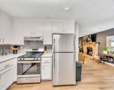 210 Booth Road Sw - Photo Thumbnail 10