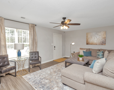 7267 Crestside Drive - Photo Thumbnail 17