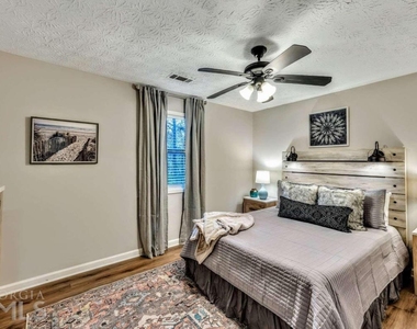 210 Booth Road Sw - Photo Thumbnail 15