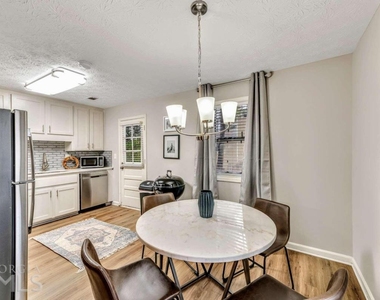 210 Booth Road Sw - Photo Thumbnail 5