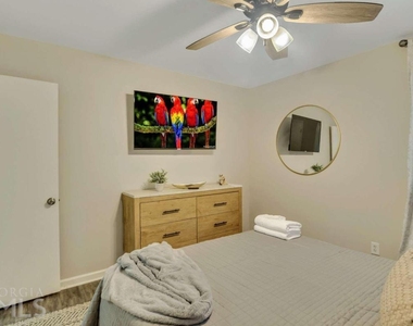 50 Oak Street - Photo Thumbnail 20