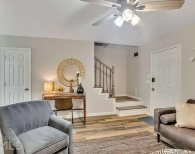 2301 Salt Springs Place - Photo Thumbnail 10