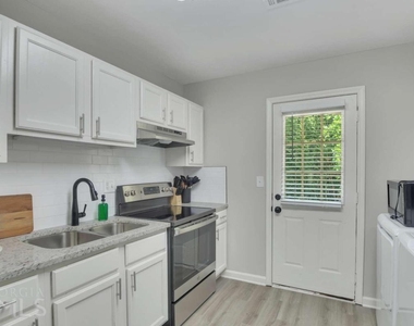 1748 Spring Road - Photo Thumbnail 5