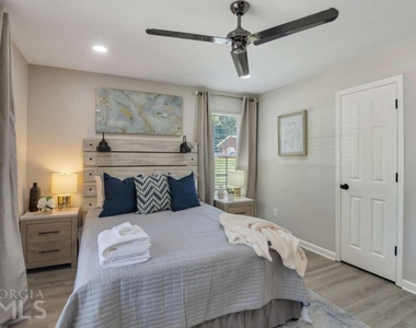 1748 Spring Road - Photo Thumbnail 8