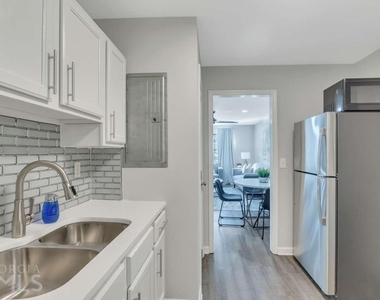 1744 Spring Road - Photo Thumbnail 5