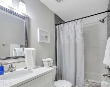 1744 Spring Road - Photo Thumbnail 6
