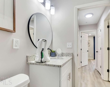 1738 Spring Road - Photo Thumbnail 4