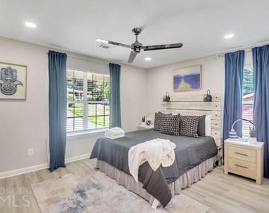 1738 Spring Road - Photo Thumbnail 9