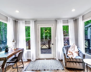 2589 Bentbrook Court - Photo Thumbnail 7