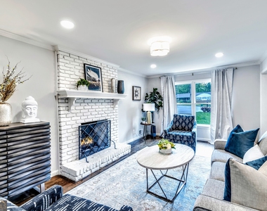 2589 Bentbrook Court - Photo Thumbnail 10