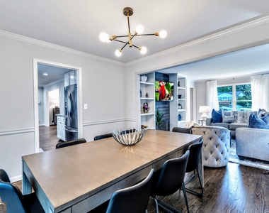 2589 Bentbrook Court - Photo Thumbnail 6