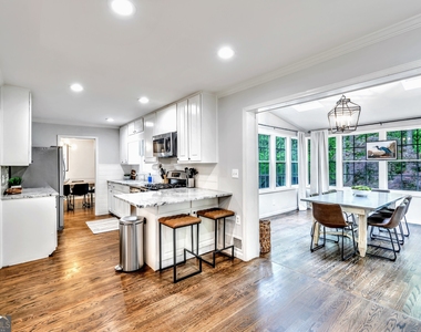 2589 Bentbrook Court - Photo Thumbnail 11