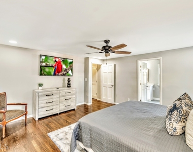 2532 Lakebrook Court - Photo Thumbnail 23