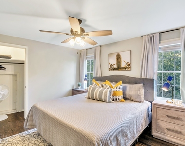 2532 Lakebrook Court - Photo Thumbnail 20