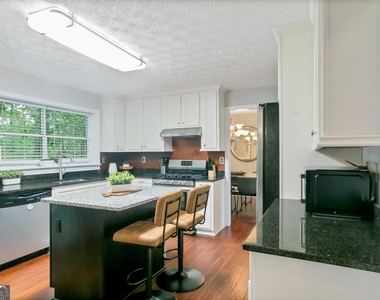 130 Anclote Court - Photo Thumbnail 4