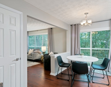 130 Anclote Court - Photo Thumbnail 6