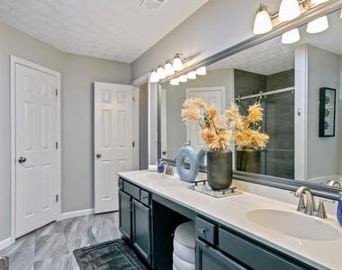130 Anclote Court - Photo Thumbnail 14