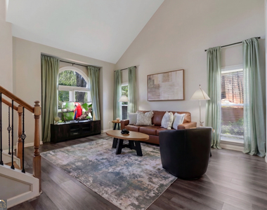 10640 Victory Gate Drive - Photo Thumbnail 9