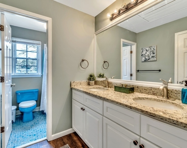 367 Autumn Lane Se - Photo Thumbnail 22