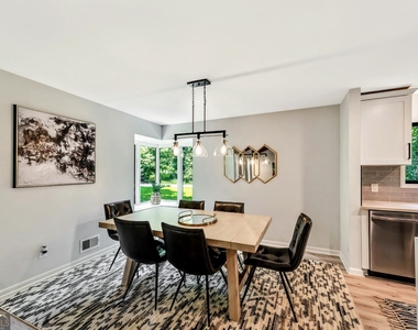 3870 Northpoint Drive - Photo Thumbnail 13