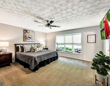 3870 Northpoint Drive - Photo Thumbnail 15