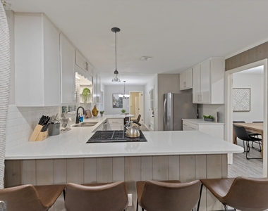 2984 Blackberry Lane - Photo Thumbnail 7