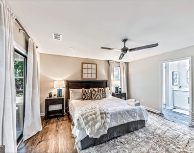 527 Charing Cross Drive - Photo Thumbnail 24