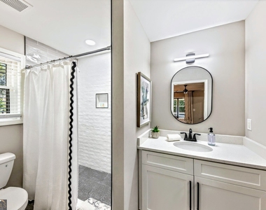 527 Charing Cross Drive - Photo Thumbnail 17