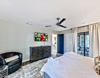 527 Charing Cross Drive - Photo Thumbnail 21
