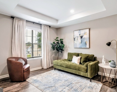 8008 Clearview Circle - Photo Thumbnail 20