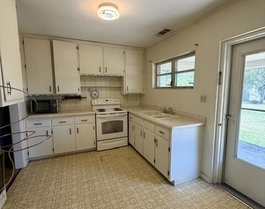 3051 Greensboro Highway - Photo Thumbnail 7