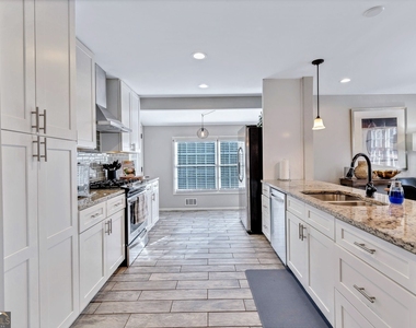 2480 Powers Ferry Drive Se - Photo Thumbnail 6